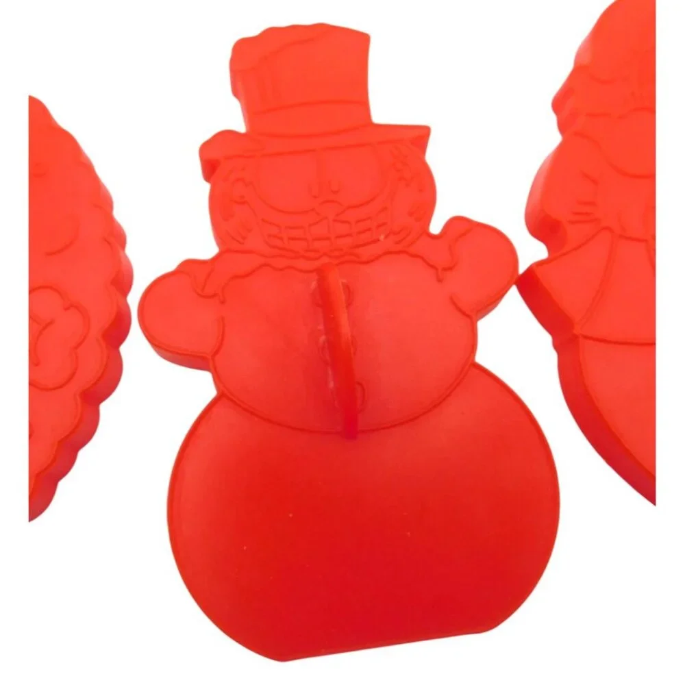 4 Garfield the Cat Christmas Cookie Cutters Lot 1970s Vintage Red Plastic Wilton